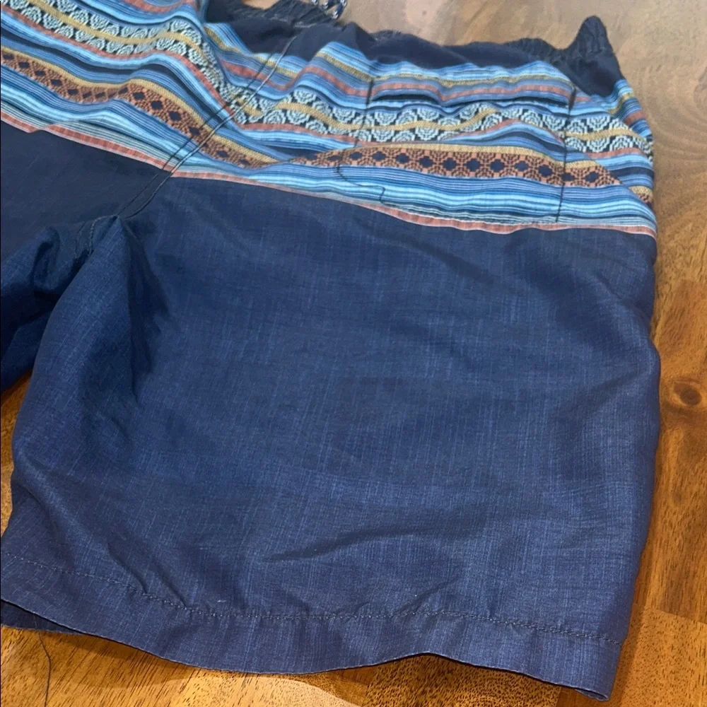 Tommy Bahama stylish navy